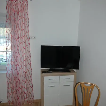 Gaestezimmer Gombotz Guest house