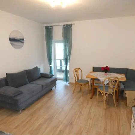 Pensión Gaestezimmer Gombotz Etmissl