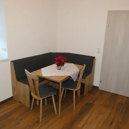 Gaestezimmer Gombotz 3*