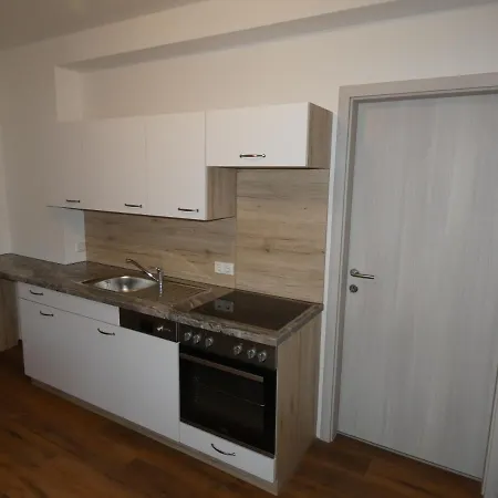 Gaestezimmer Gombotz *